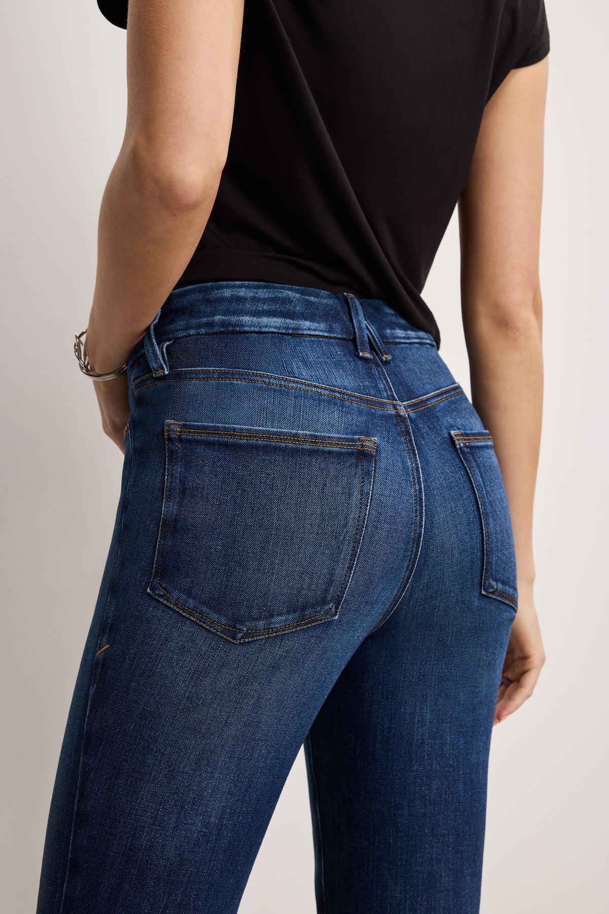 Luxury SOFT TECH GOOD LEGS CROPPED MINI BOOT JEANS INDIGO977