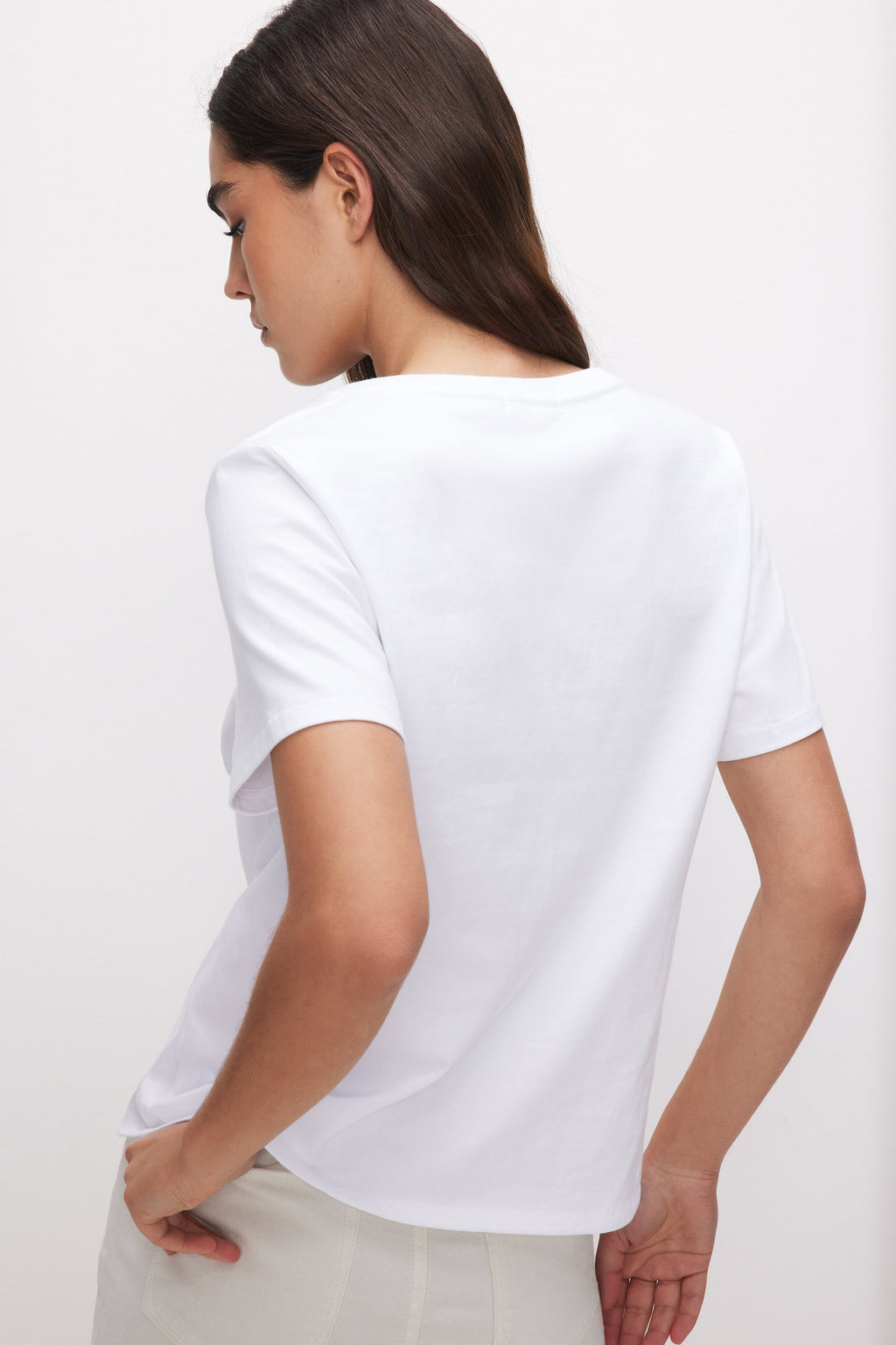 Luxury COTTON CLASSIC V-NECK TEE WHITE001