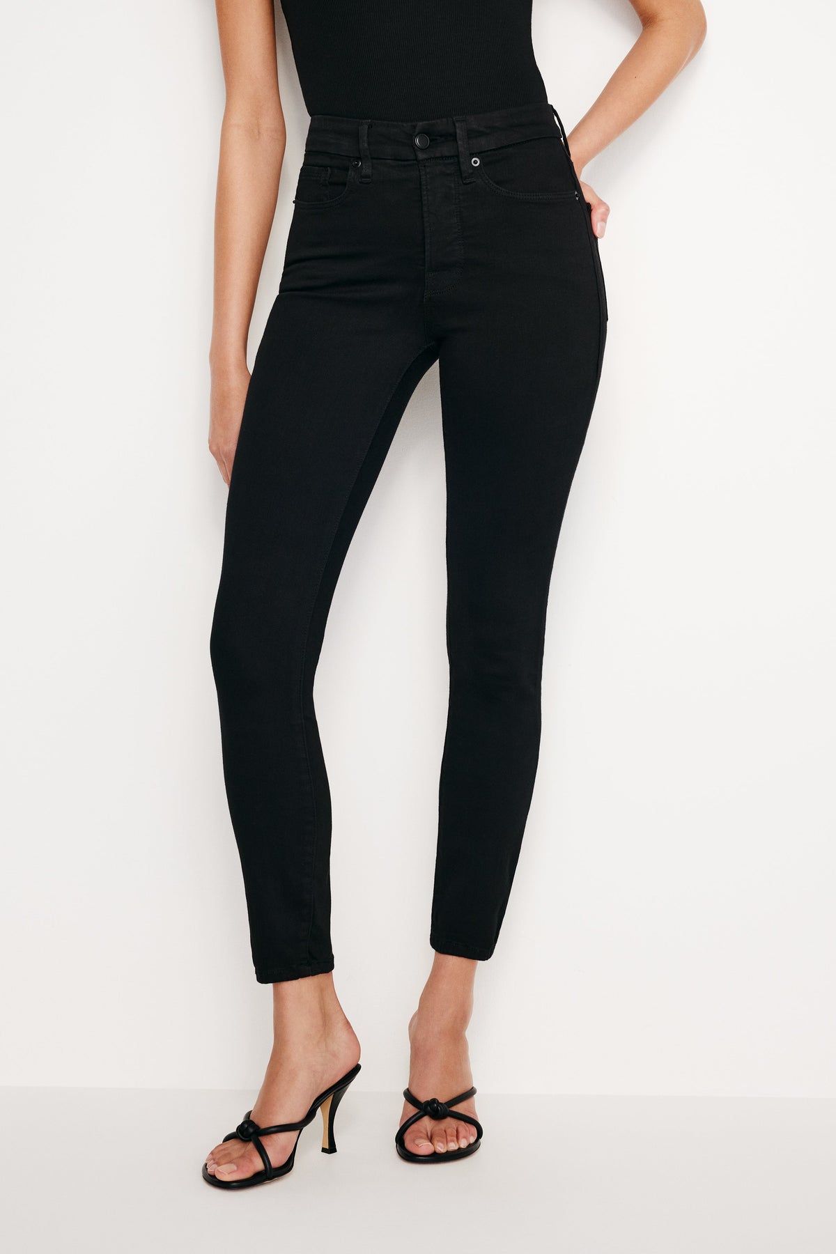 Luxury NEVER FADE GOOD LEGS SKINNY CROPPED JEANS BLACK