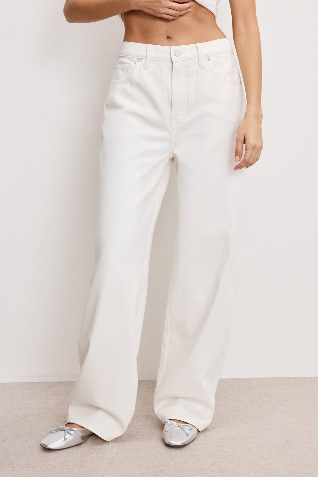 Luxury GOOD LOW RISE BAGGY JEANS CLOUD WHITE