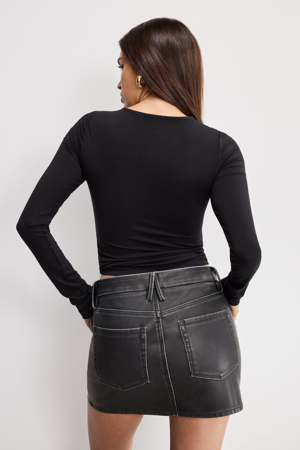 Luxury JERSEY U WIRE LONG SLEEVE TOP BLACK001