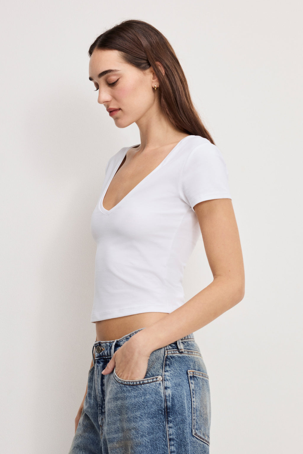Luxury SUPER STRETCH V NECK BABY TEE WHITE001