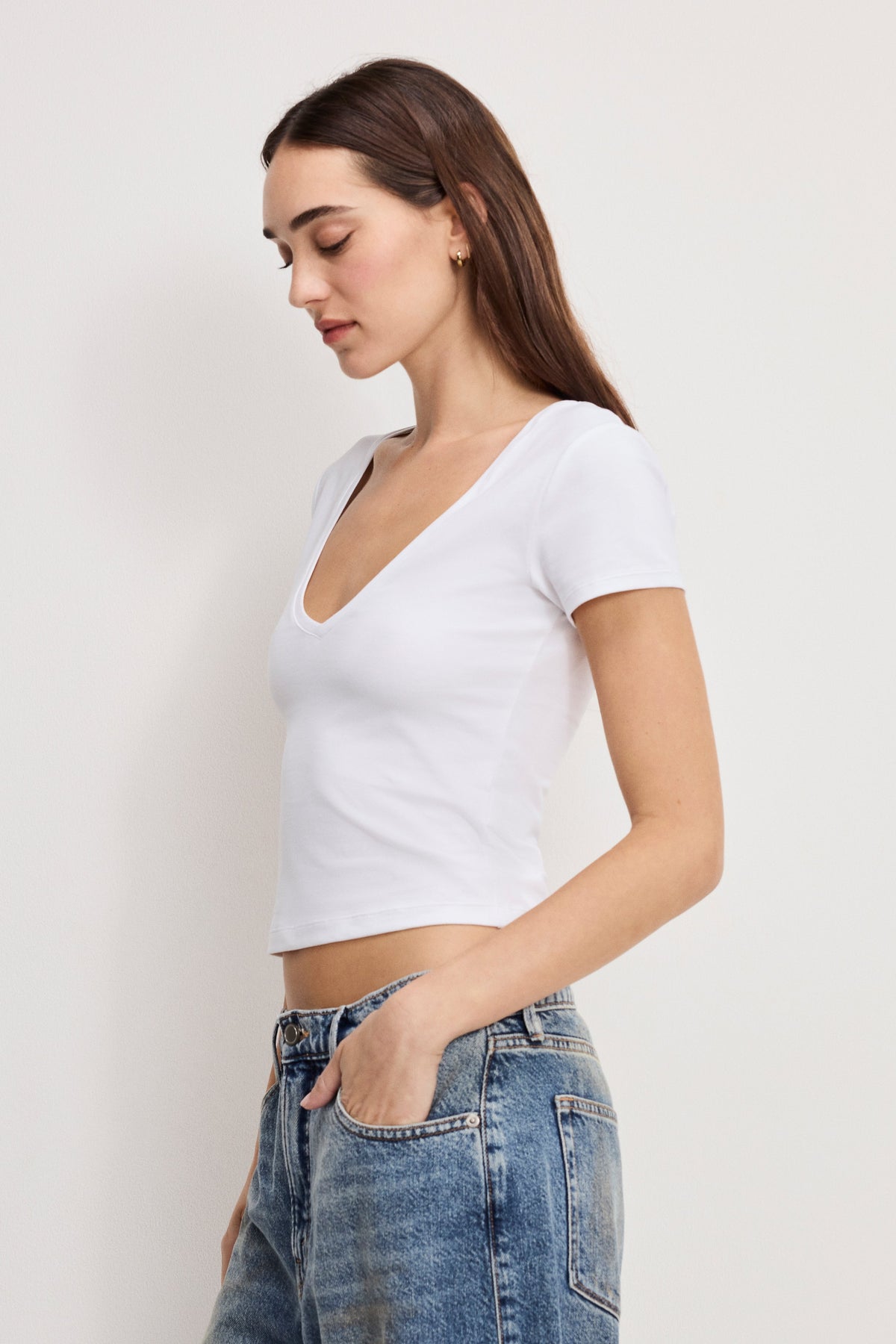 Luxury SUPER STRETCH V NECK BABY TEE WHITE001