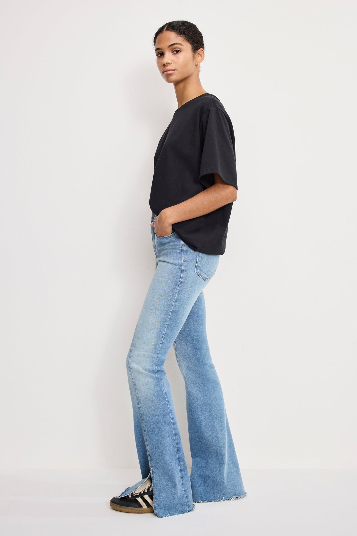 Luxury SOFT TECH GOOD LEGS FLARE JEANS INDIGO995