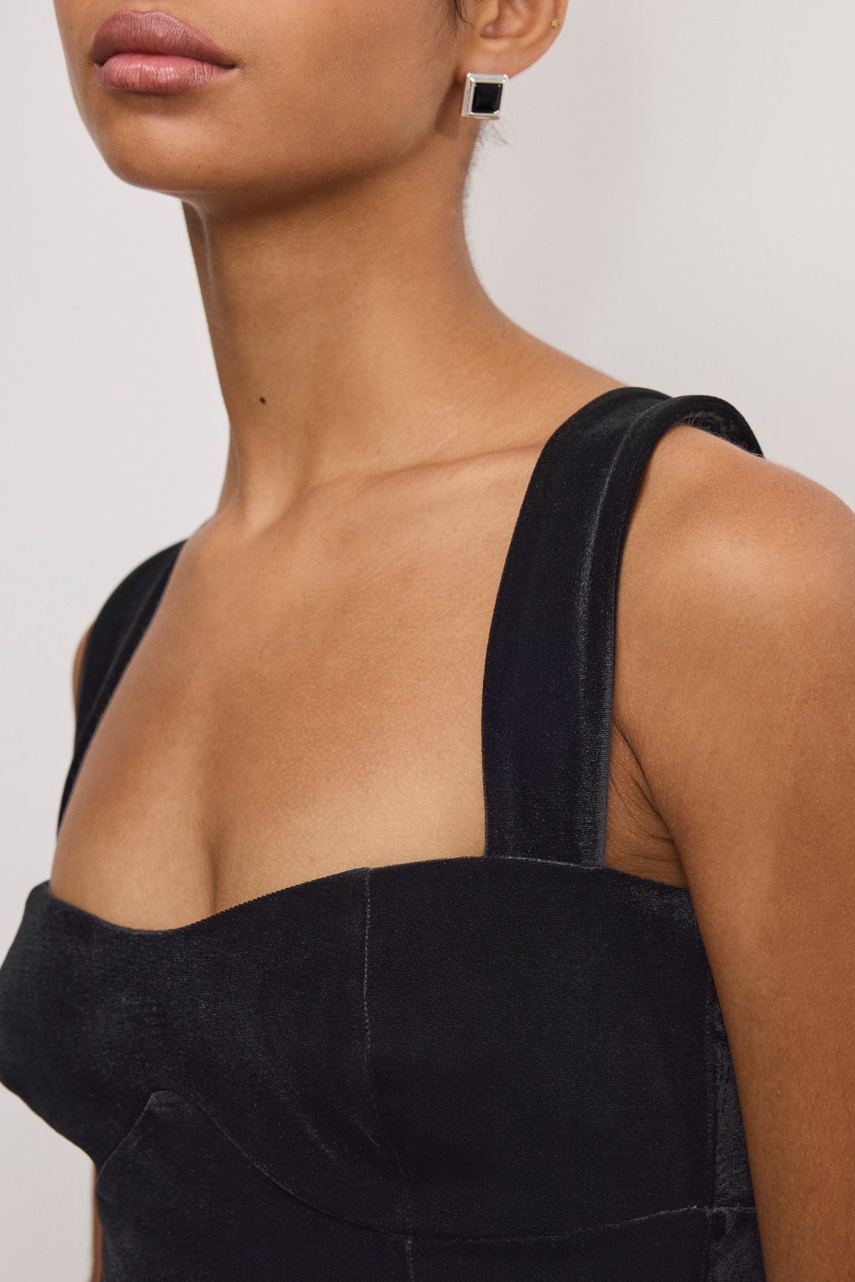 Luxury VELVET MINI DRESS BLACK001