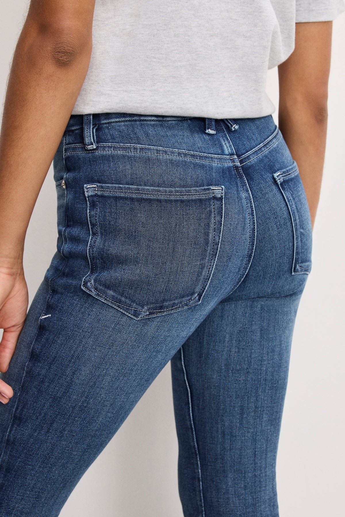 Luxury SOFT TECH GOOD LEGS FLARE JEANS INDIGO855
