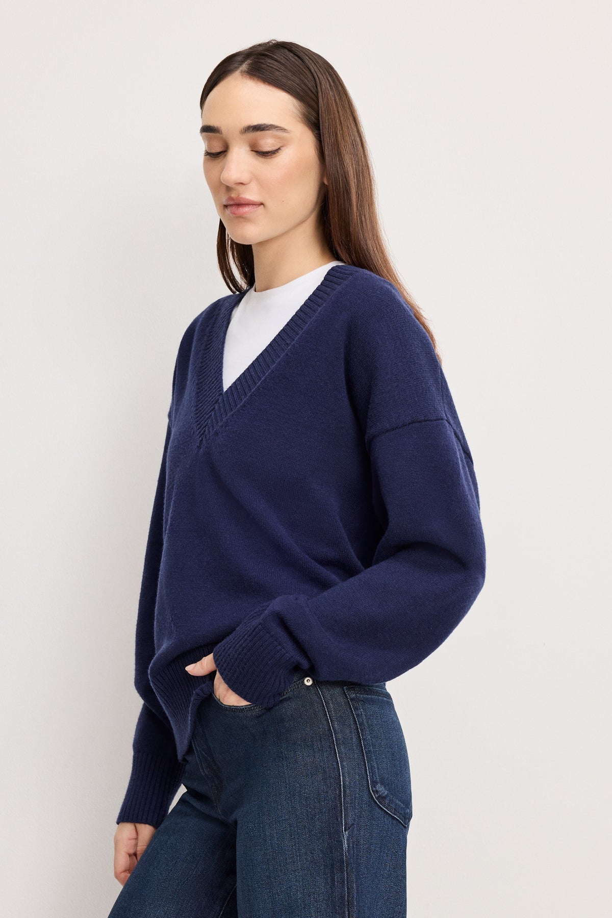 Luxury DEEP V KNIT SWEATER HORIZON INK