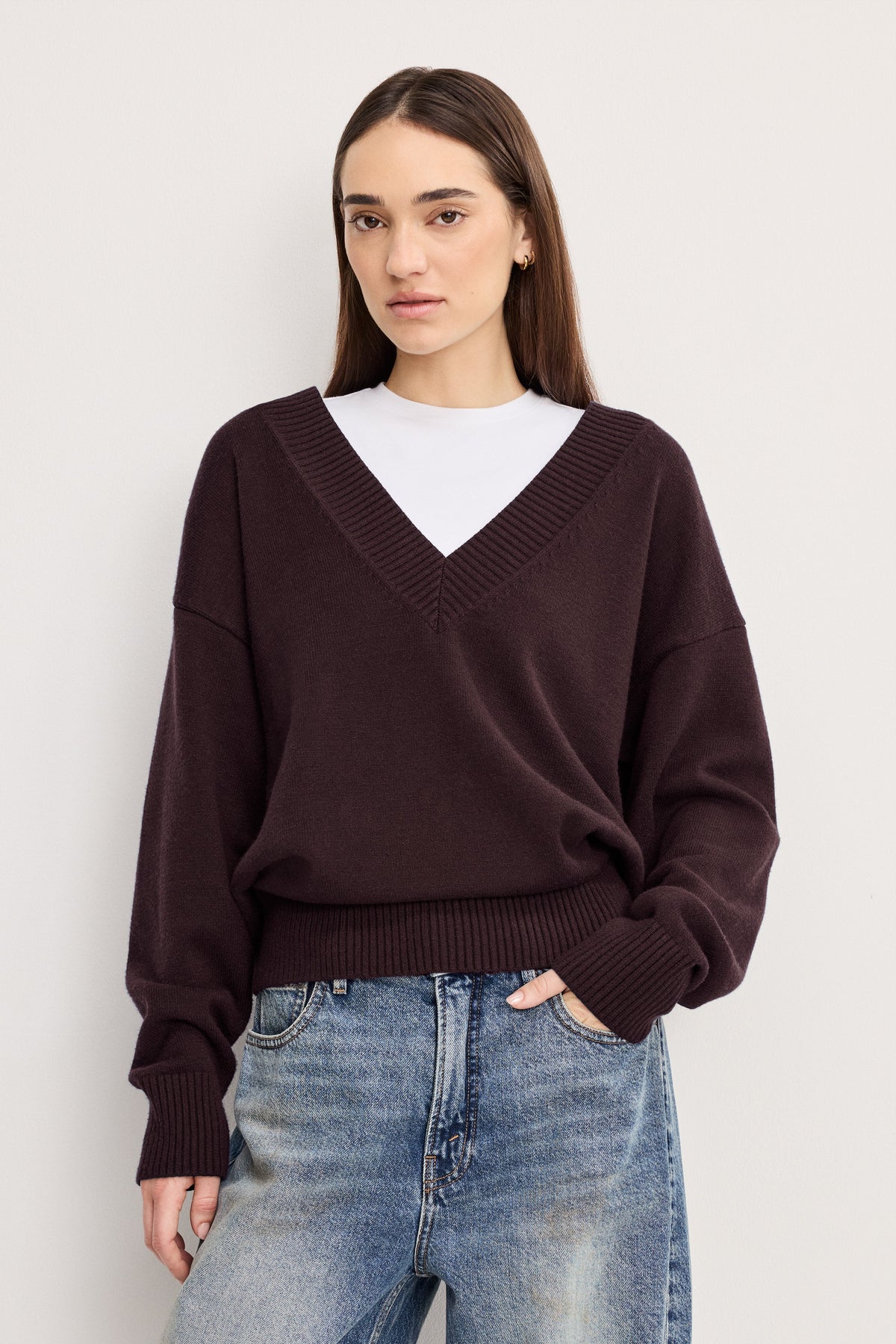 Luxury DEEP V KNIT SWEATER BARK003