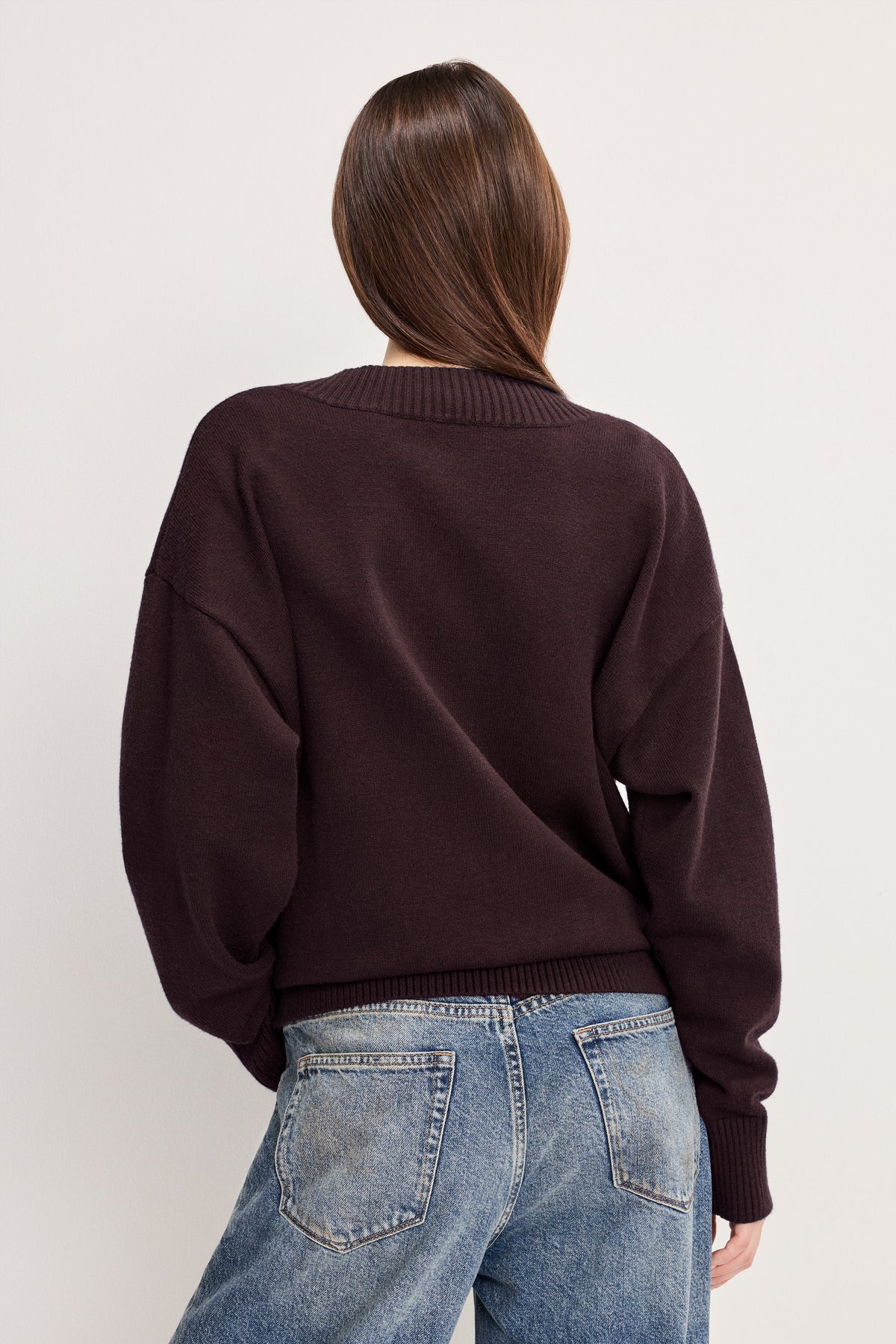Luxury DEEP V KNIT SWEATER BARK003