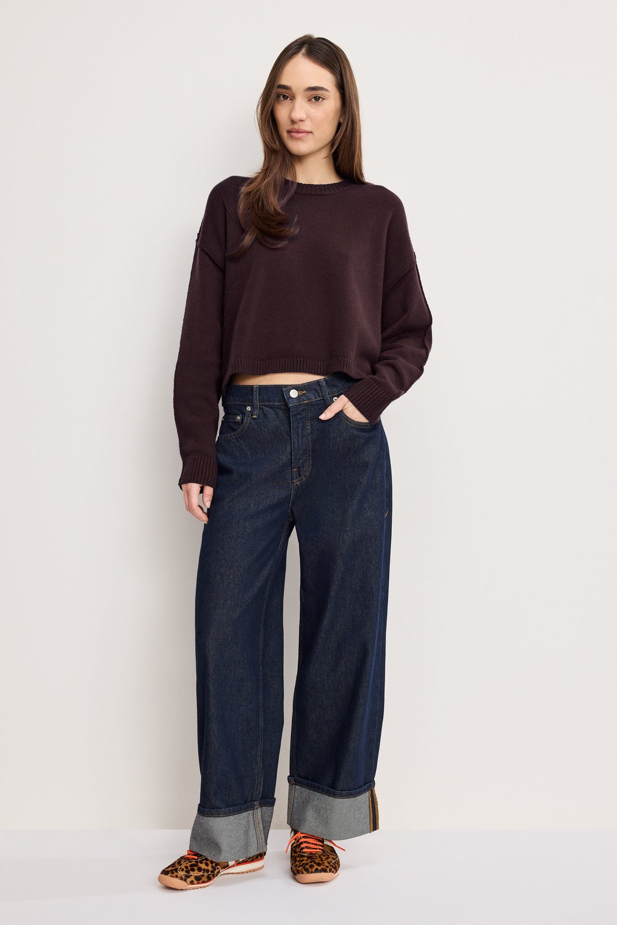 Luxury COZY KNIT CREW NECK BARK003