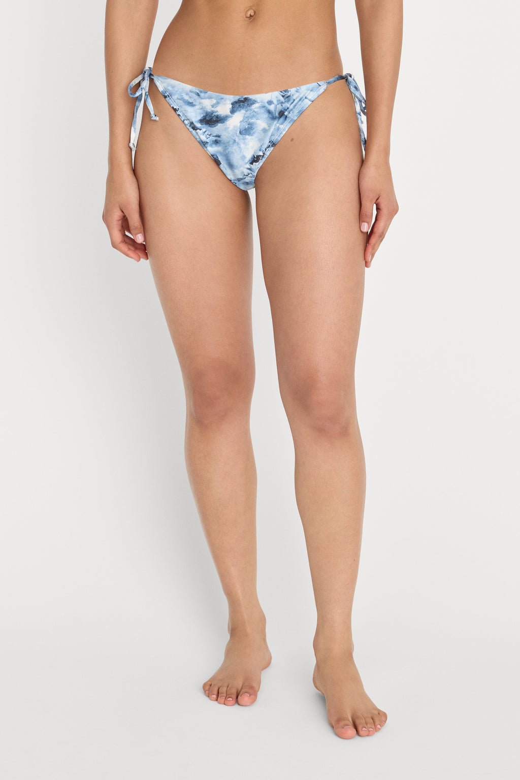 Luxury PRINT STRING BIKINI BOTTOM BLUE ANGEL PRINT