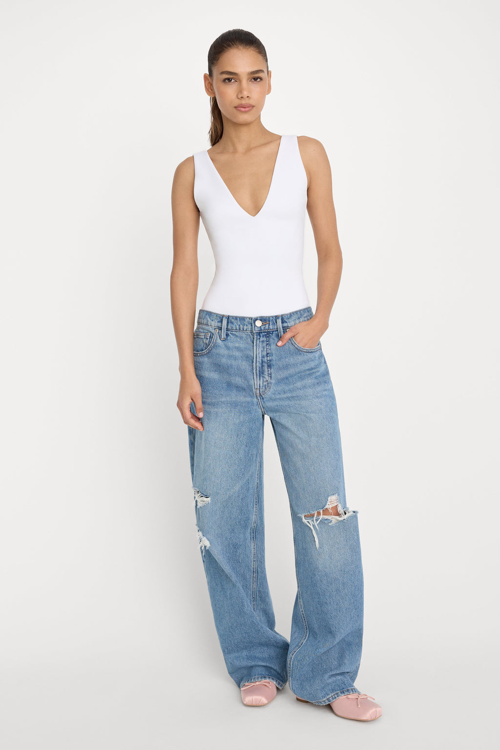 Luxury SCULPTING DEEP V BODYSUIT WHITE001
