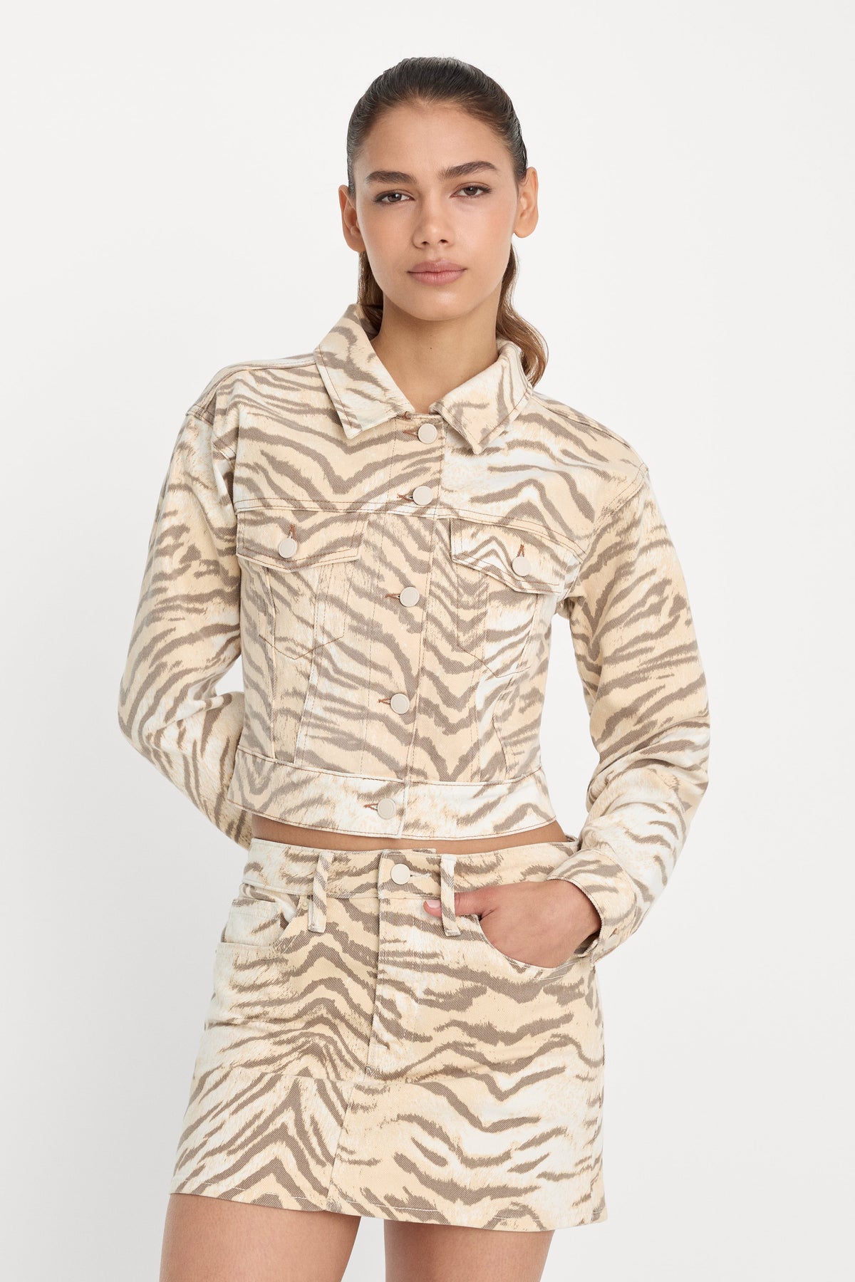 Luxury ESSENTIAL CROP DENIM JACKET BROWN TIGER