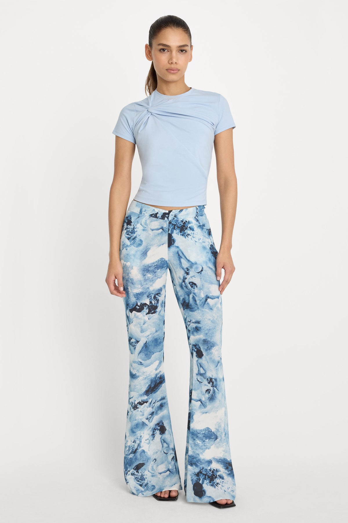 Luxury SUPER STRETCH TWIST TEE SKY