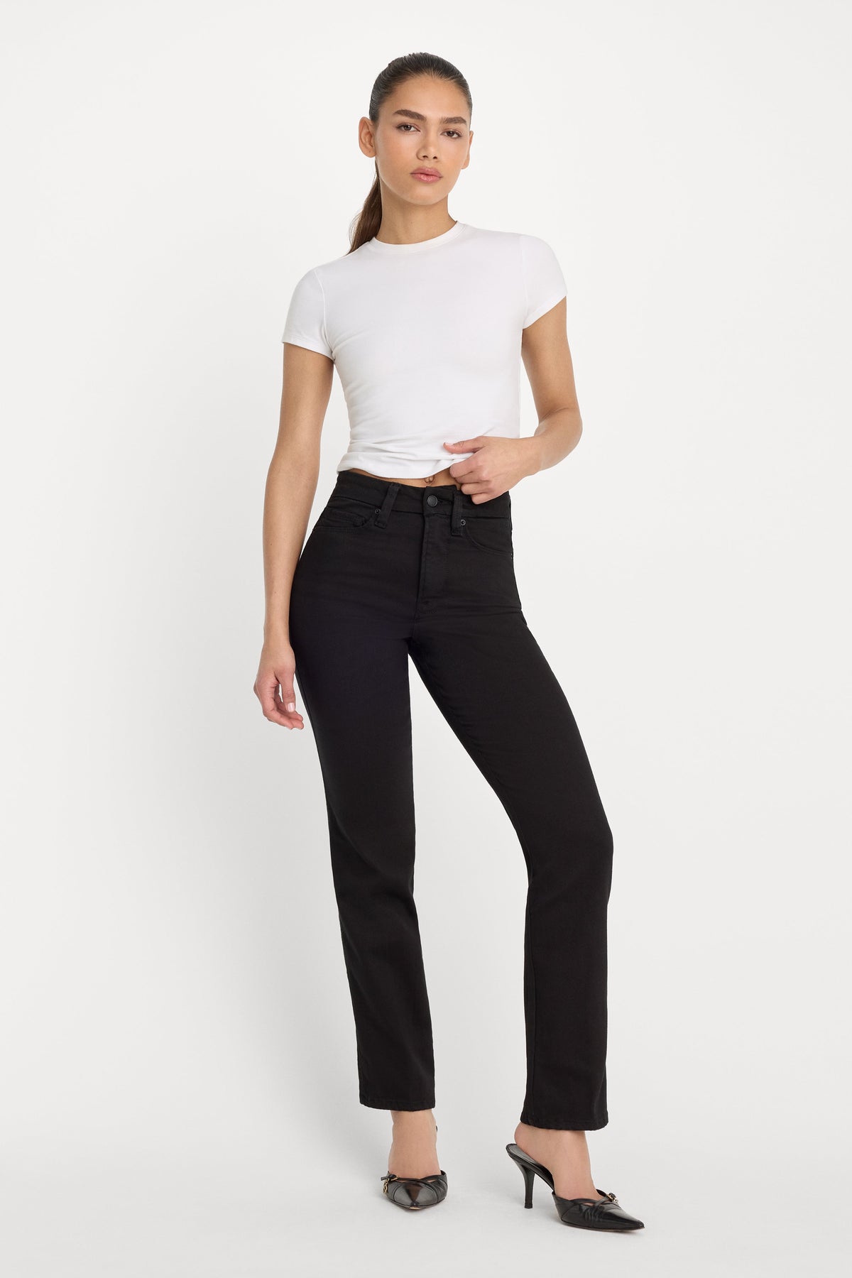 Luxury NEVER FADE GOOD CURVE STRAIGHT JEANS BLACK