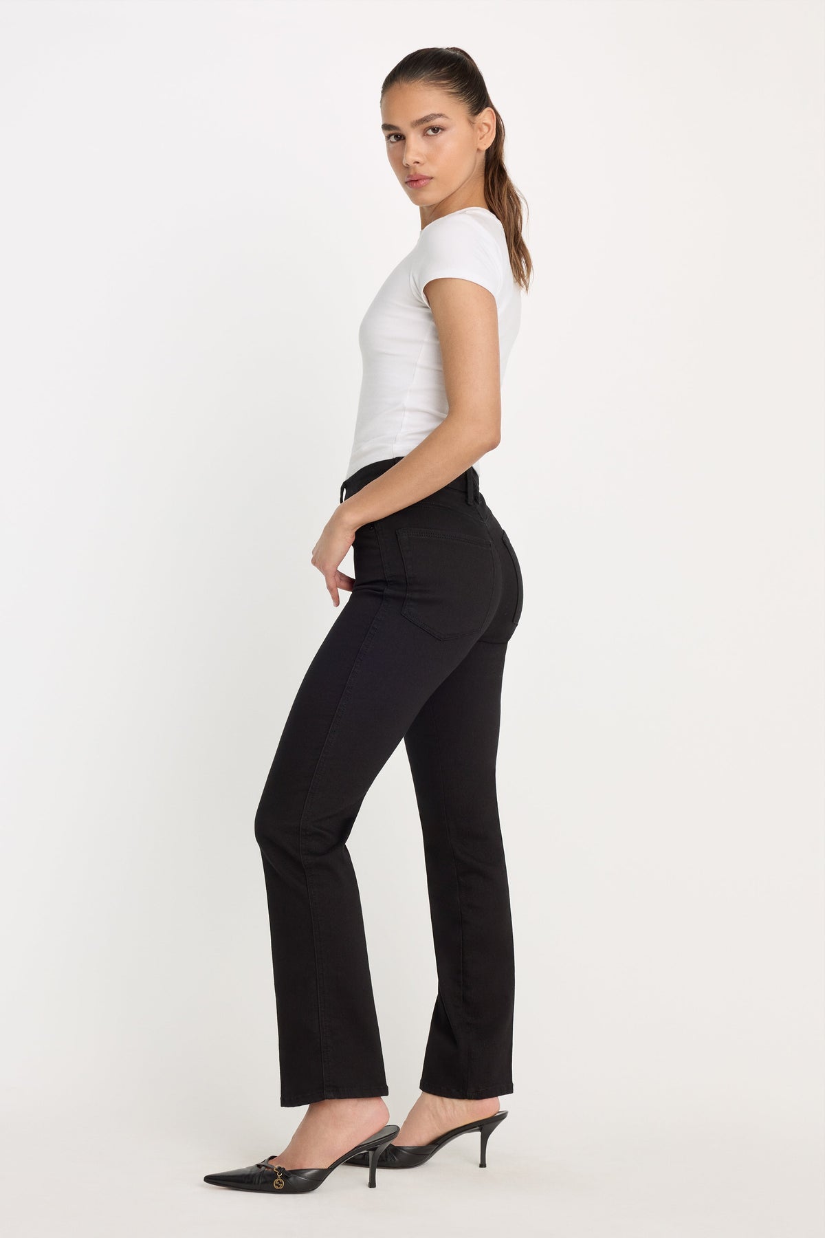 Luxury NEVER FADE GOOD CURVE STRAIGHT JEANS BLACK