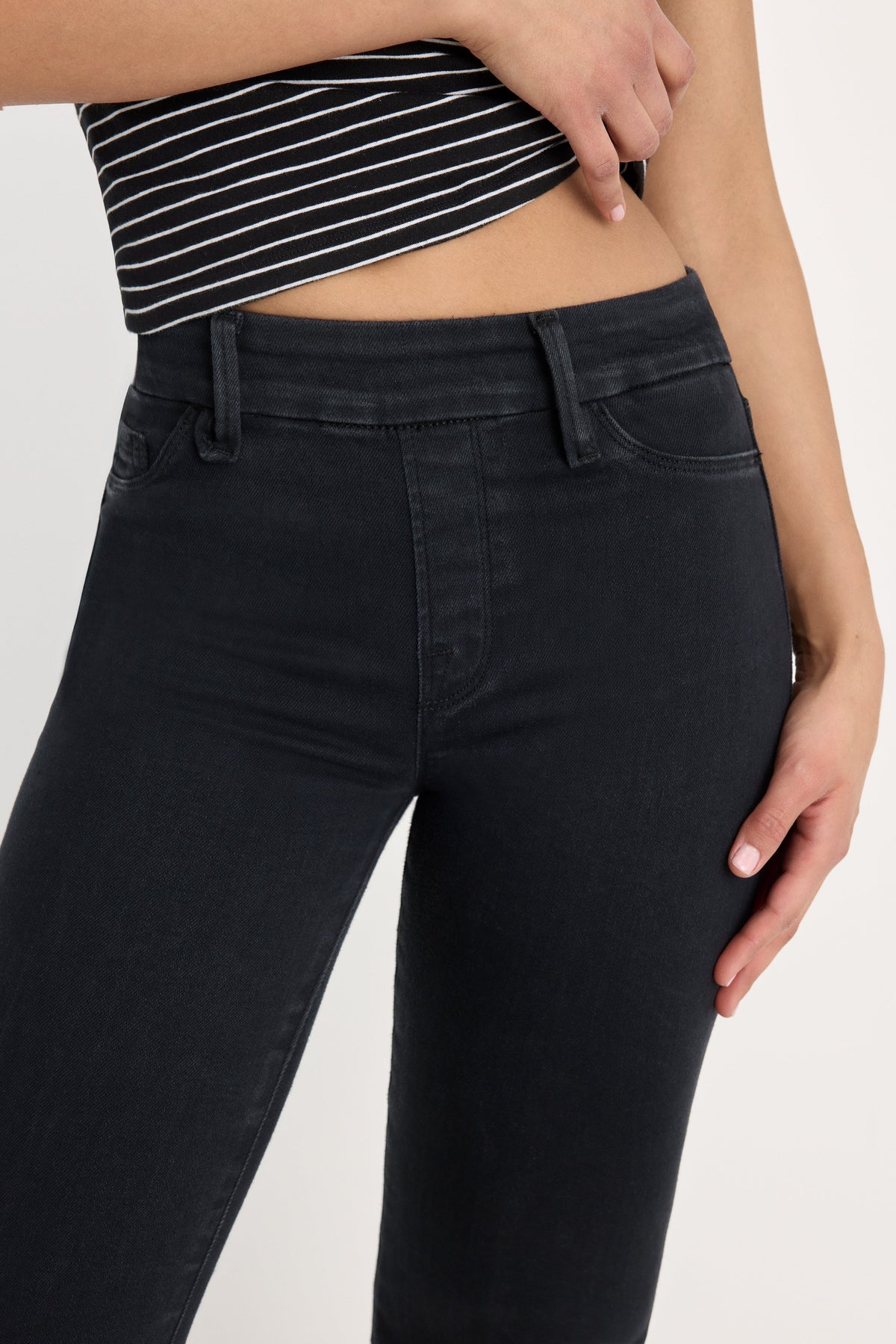 Luxury POWER STRETCH PULL-ON FLARE JEANS BLACK001