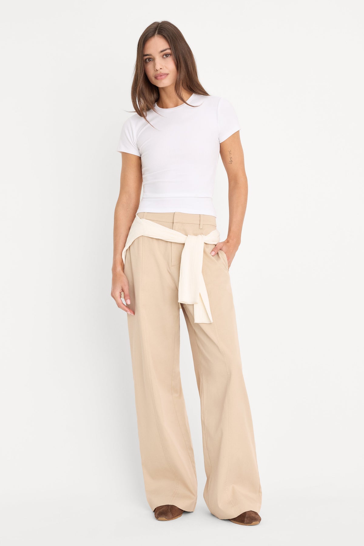 Luxury THE SEAMED WIDE LEG TROUSER LIGHT TAUPE