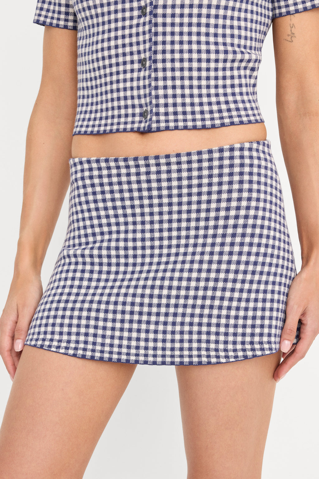 Luxury THE KEEPSAKE SKORT NAVY GINGHAM