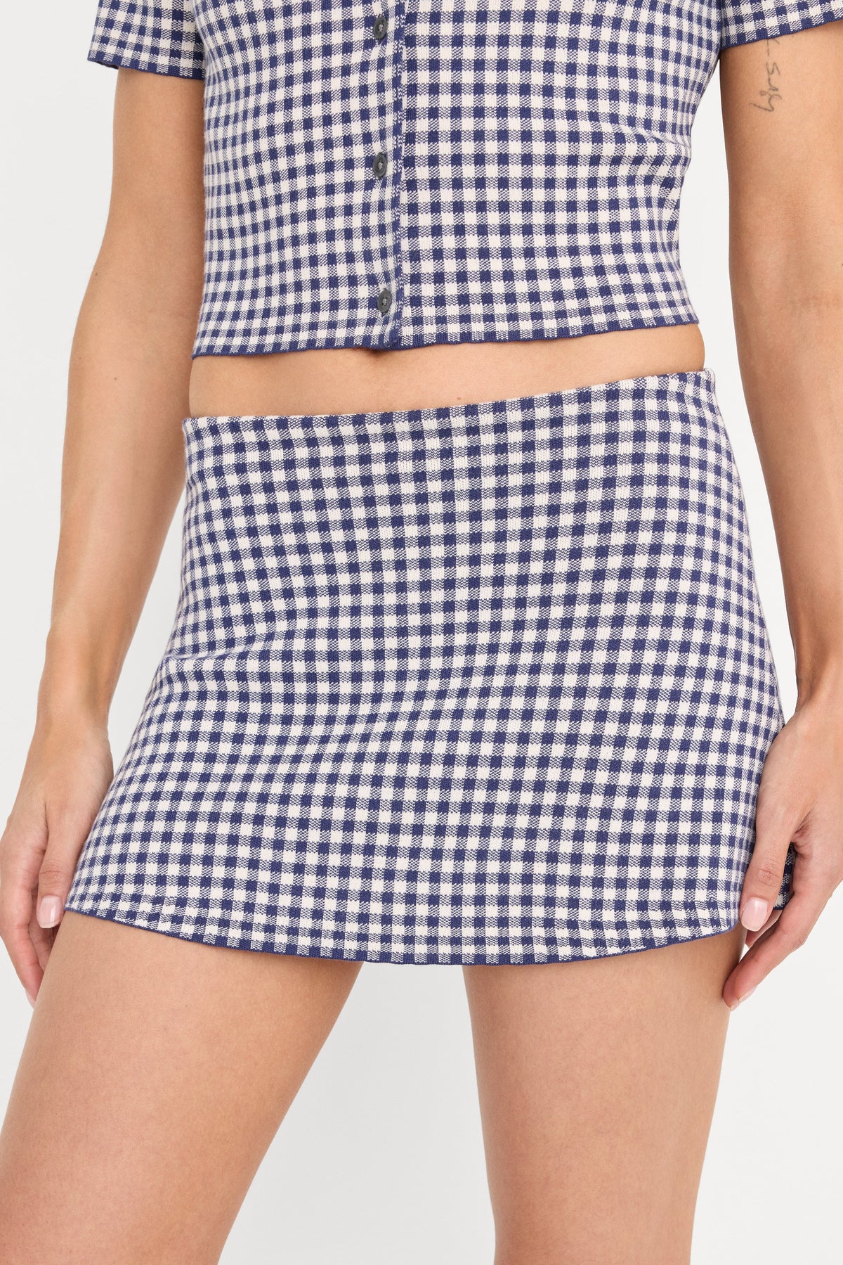 Luxury THE KEEPSAKE SKORT NAVY GINGHAM