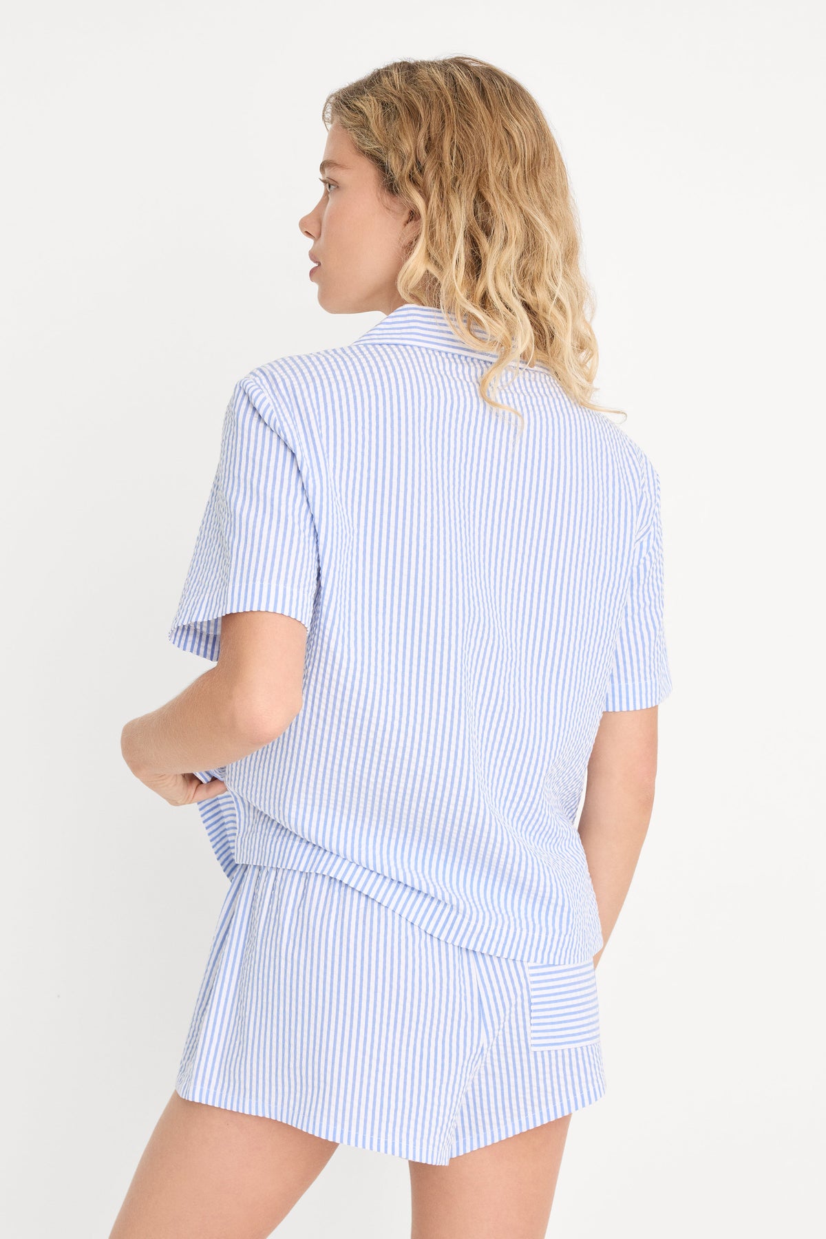 Luxury THE SEERSUCKER CAMP SHIRT BLUE STRIPE