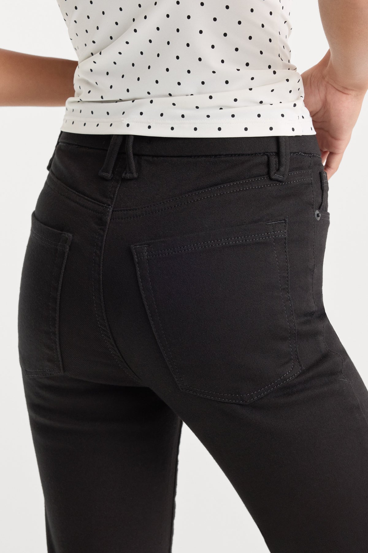 Luxury NEVER FADE GOOD PETITE STRAIGHT JEANS BLACK
