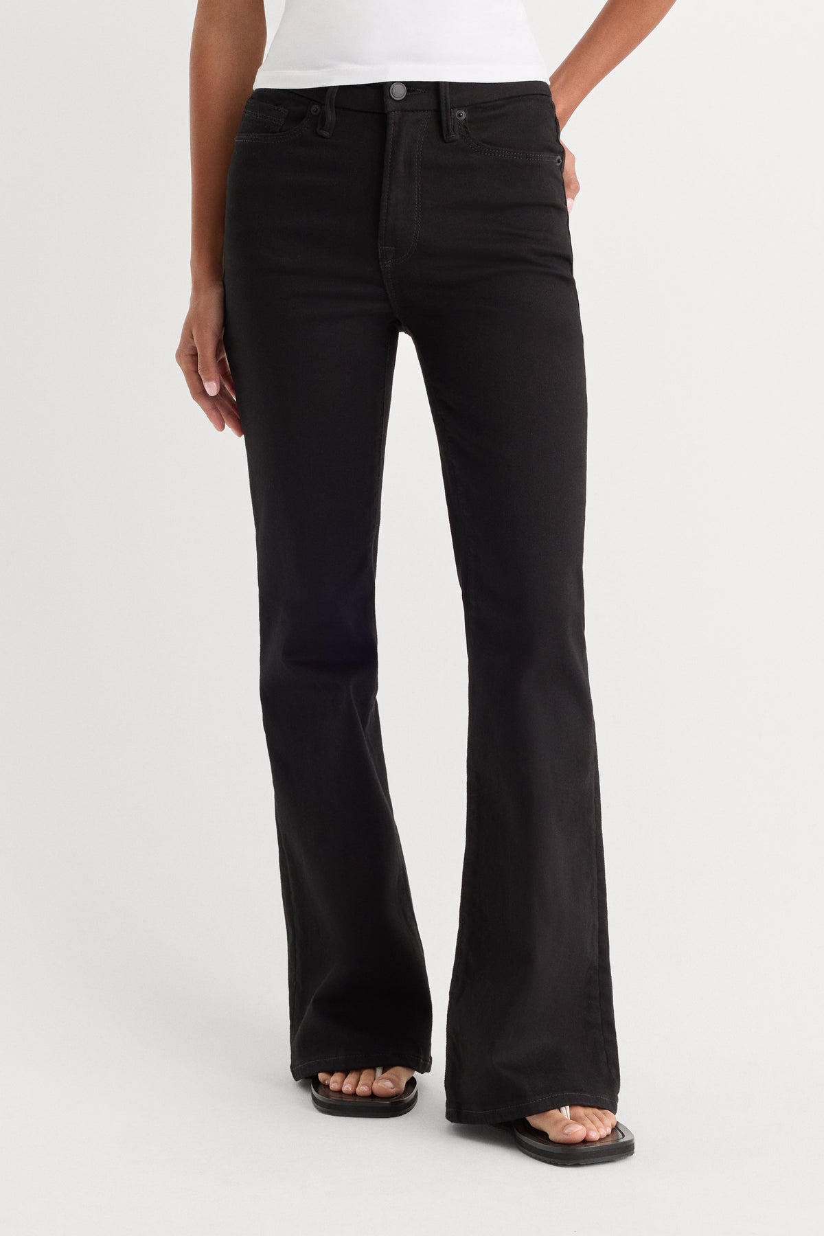 Luxury NEVER FADE GOOD PETITE FLARE JEANS BLACK