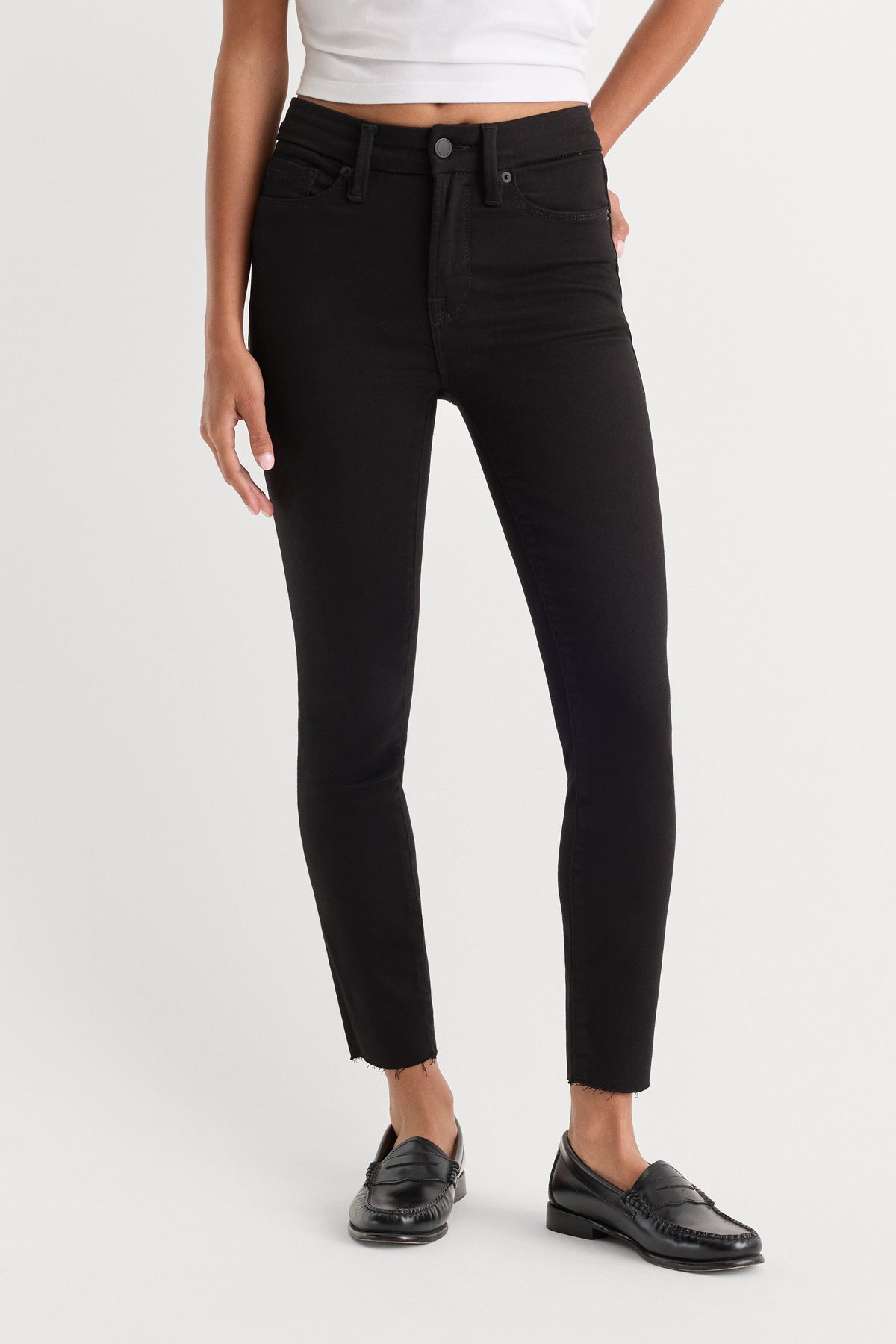 Luxury NEVER FADE GOOD PETITE SKINNY JEANS BLACK