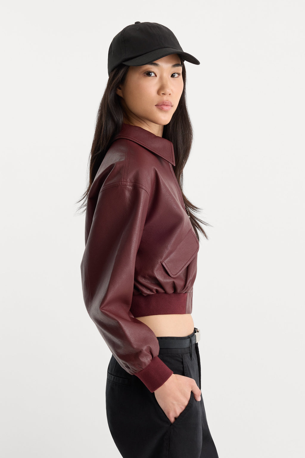 Luxury THE BETTER THAN LEATHER BOMBER JACKET BERRY NOIR