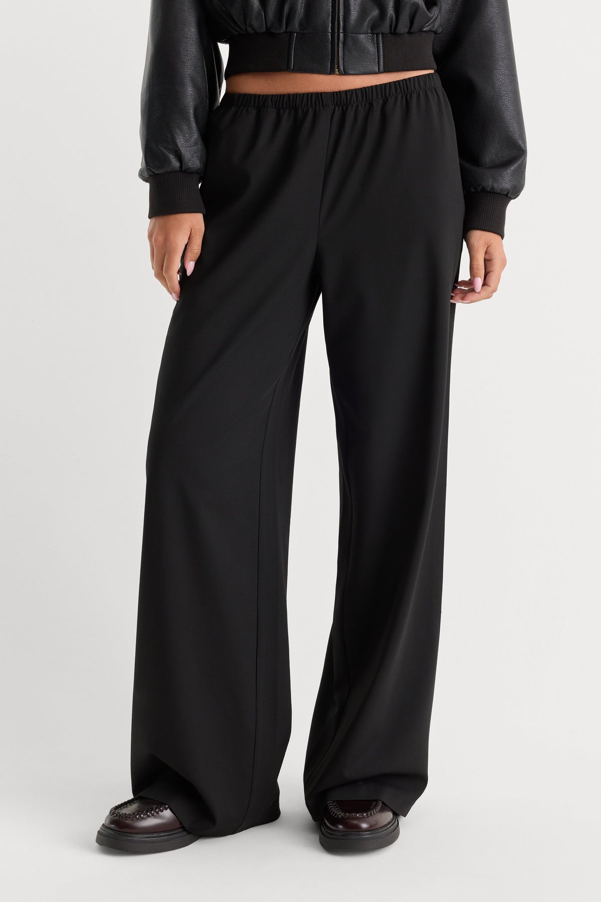 Luxury THE PULL ON TROUSER BLACK001