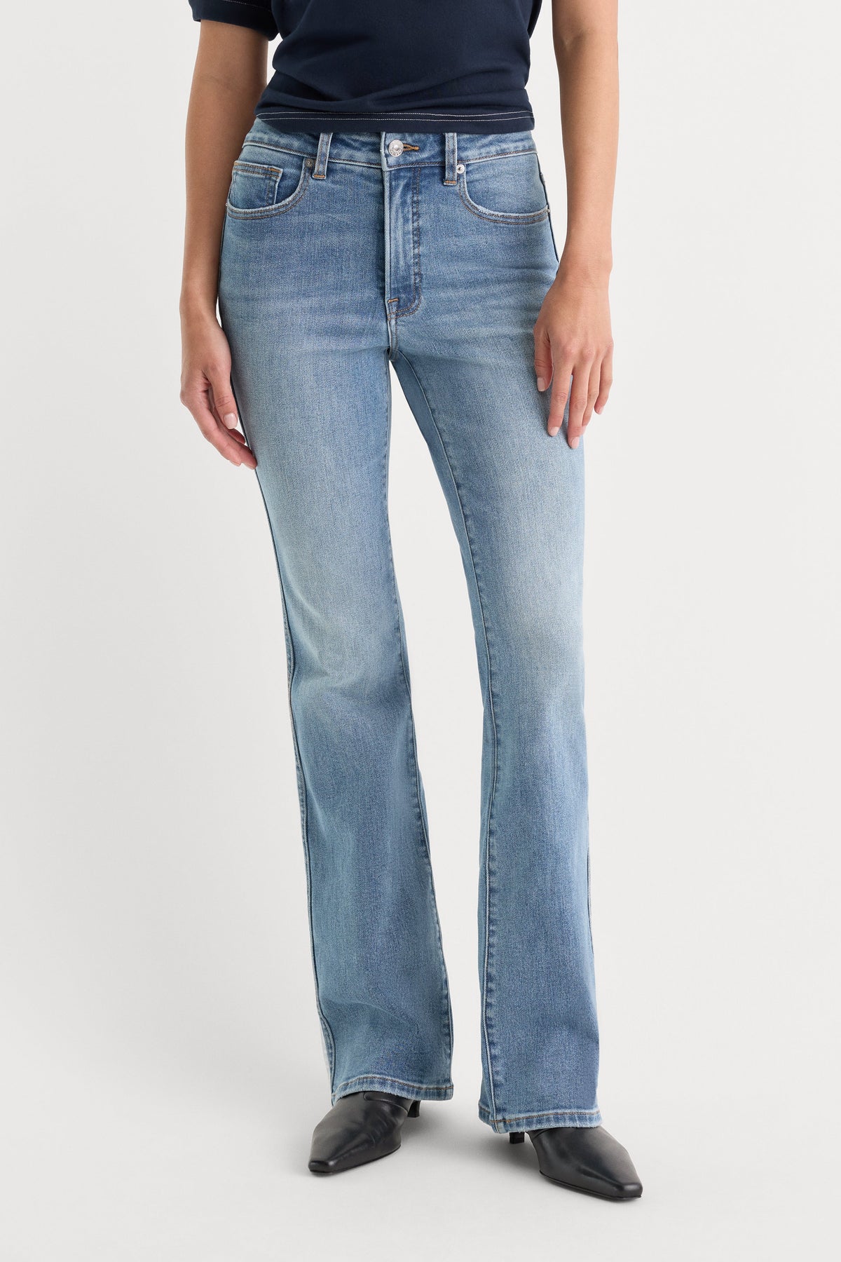 Luxury GOOD CLASSIC BOOTCUT JEANS CEDARWICK