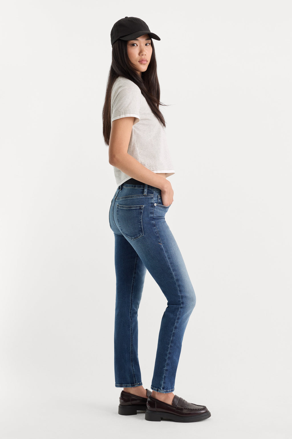 Luxury MID RISE CIGARETTE JEANS NEWCREST