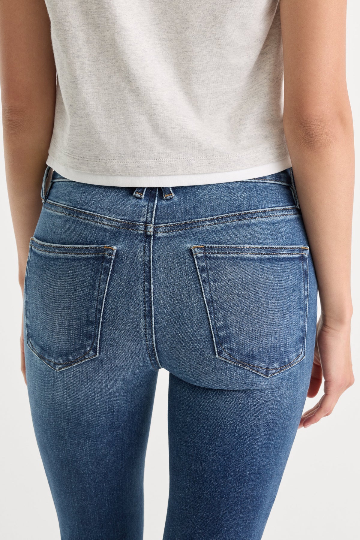 Luxury MID RISE CIGARETTE JEANS NEWCREST