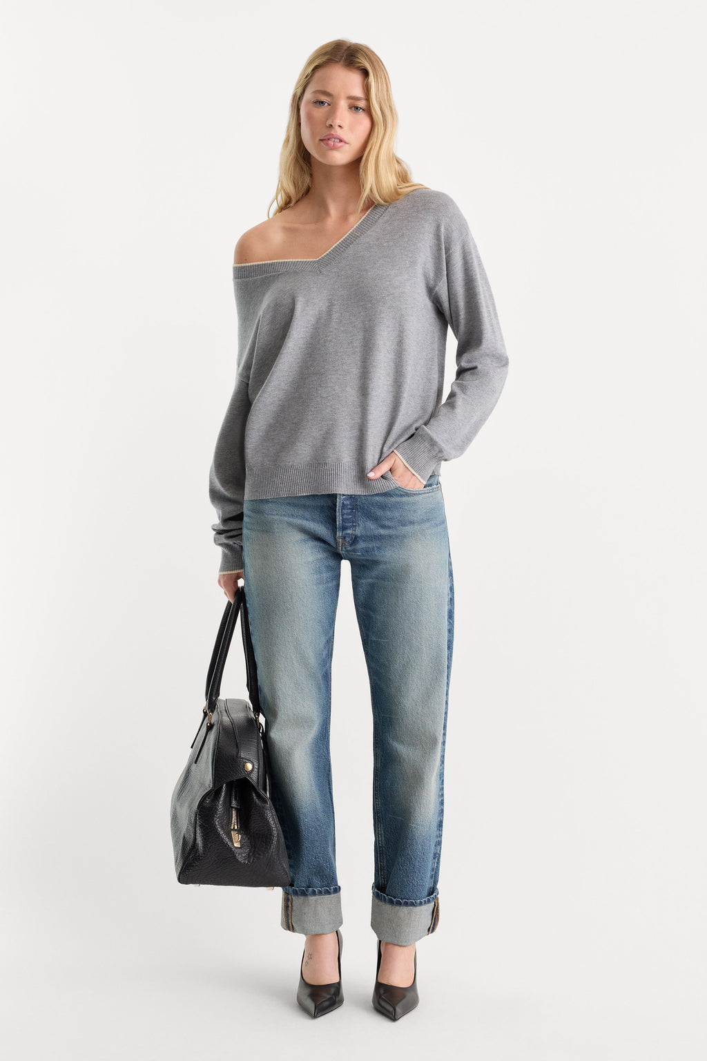 Luxury THE COZY V NECK SWEATER HEATHER GREY001