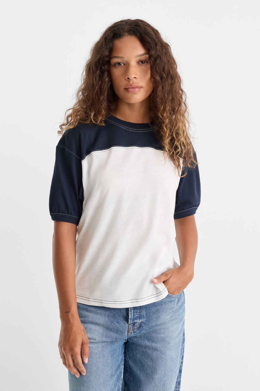 Luxury THE COLORBLOCK GYM TEE NAVY WITH CHALK