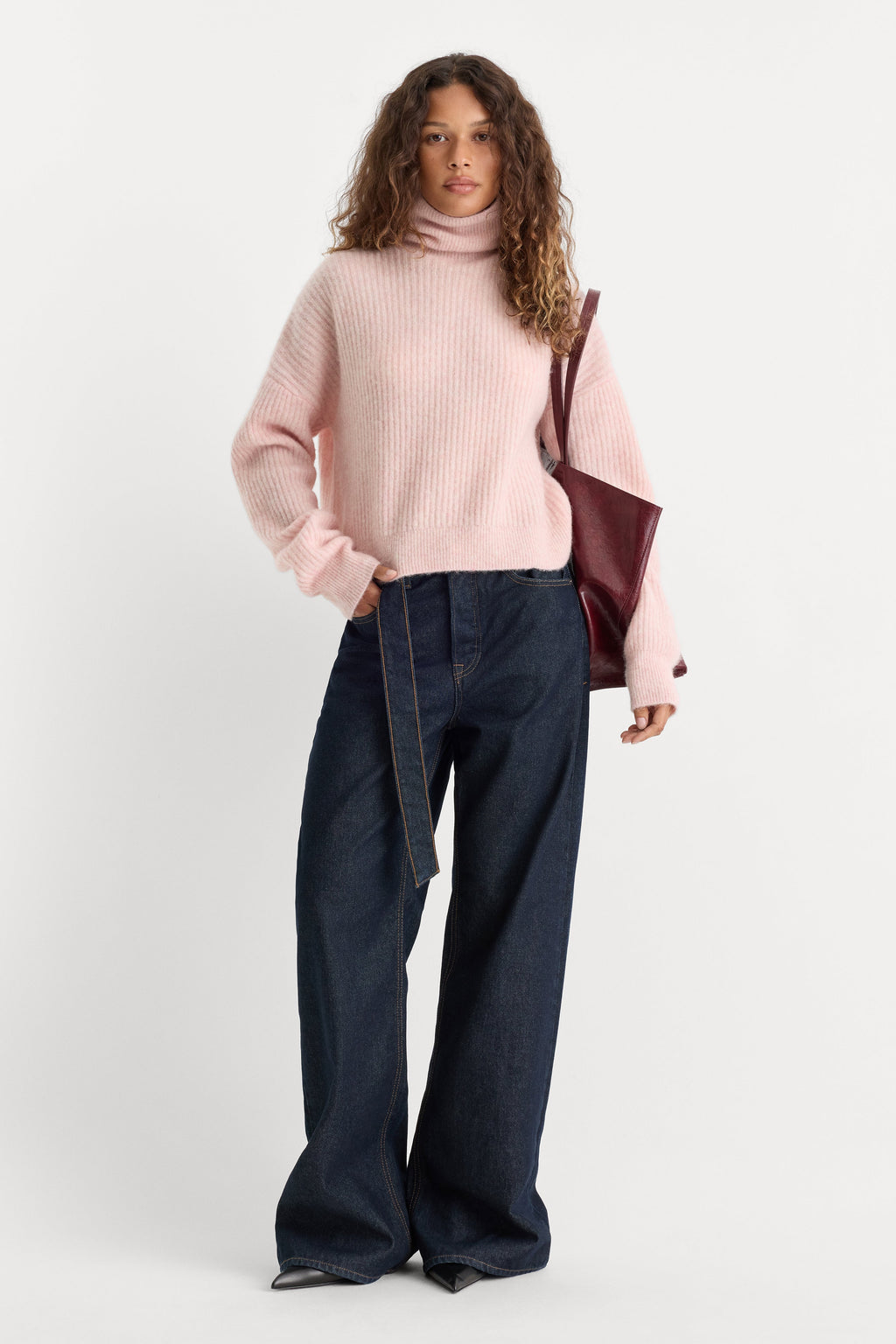 Luxury THE OVERSIZED TURTLENECK SWEATER BLUSH
