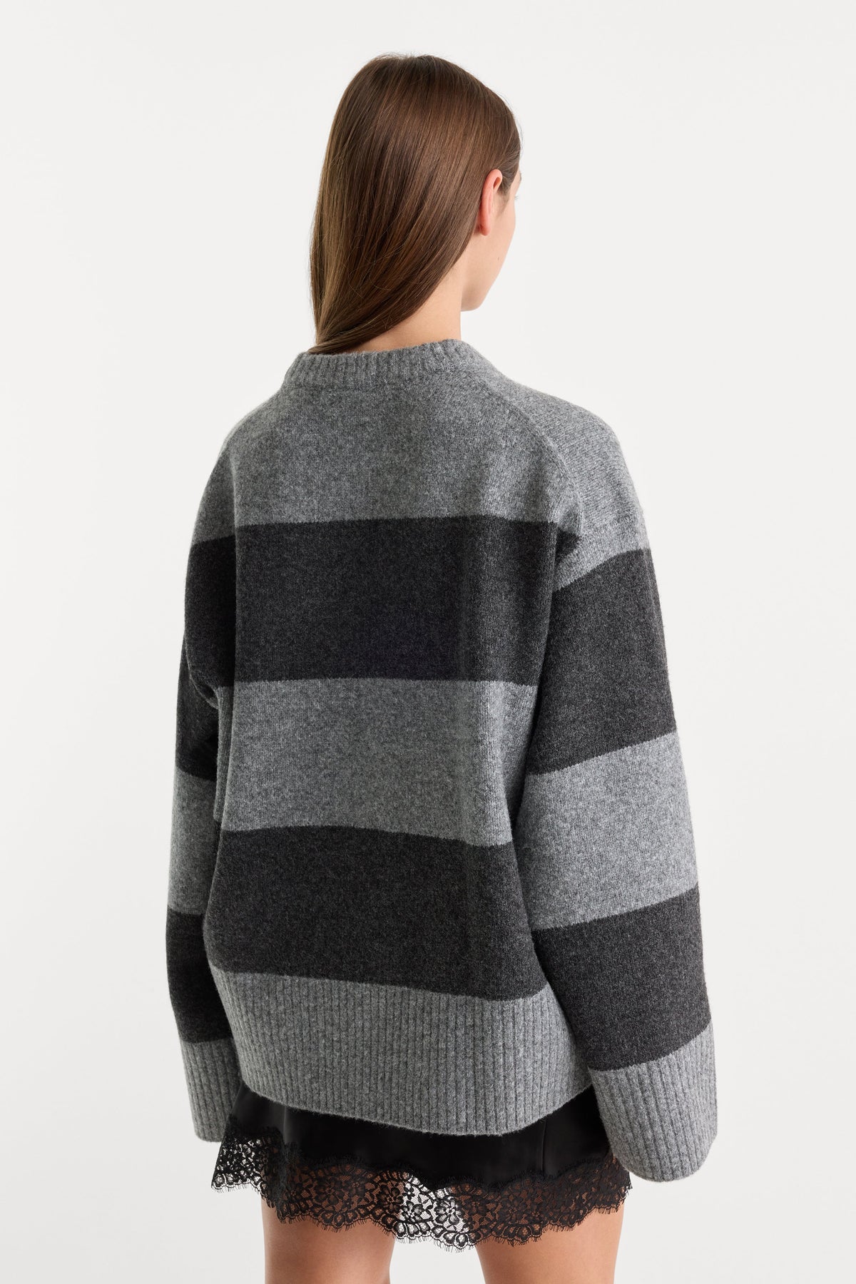 Luxury THE OVERSIZED CREW SWEATER GREY MELANGE STRIPE