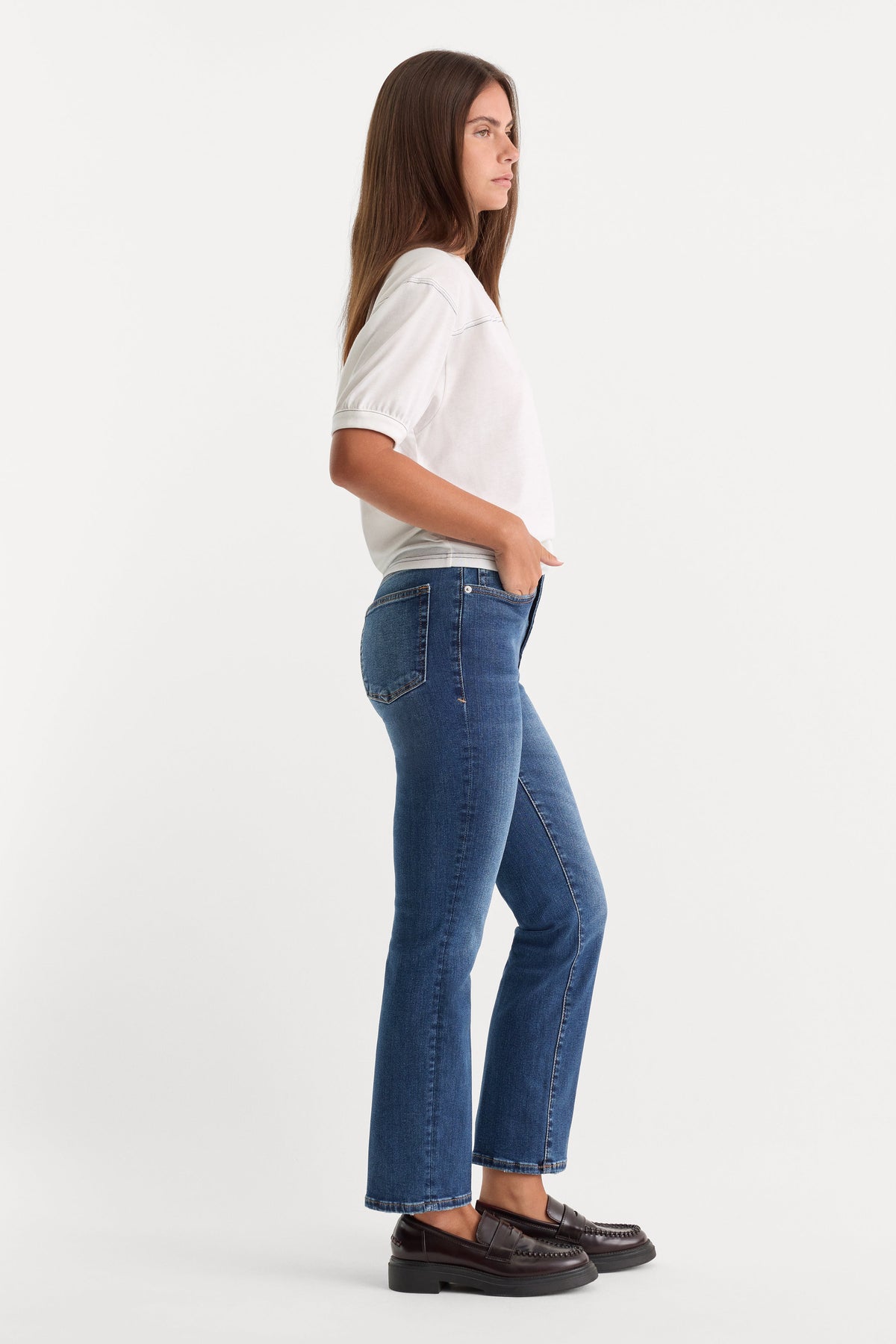 Luxury ALWAYS FITS GOOD LEGS STRAIGHT JEANS INDIGO571