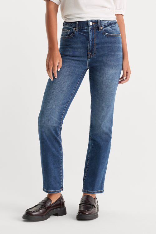 Luxury ALWAYS FITS GOOD PETITE STRAIGHT JEANS INDIGO571