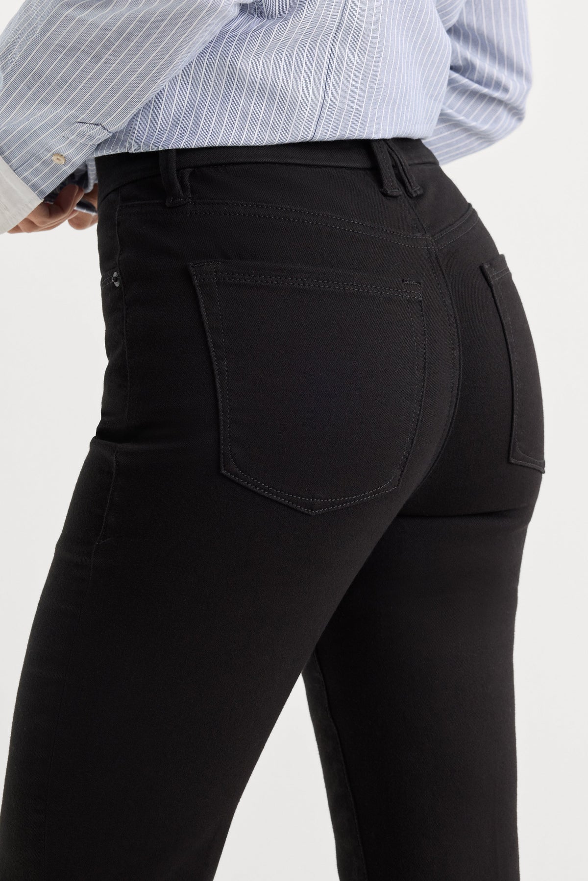 Luxury NEVER FADE GOOD CLASSIC SLIM BOOTCUT JEANS BLACK