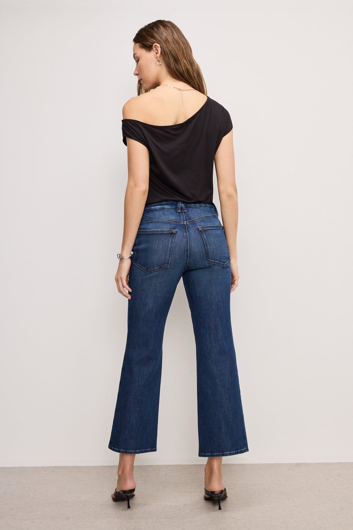 Luxury SOFT TECH GOOD LEGS CROPPED MINI BOOT JEANS INDIGO977