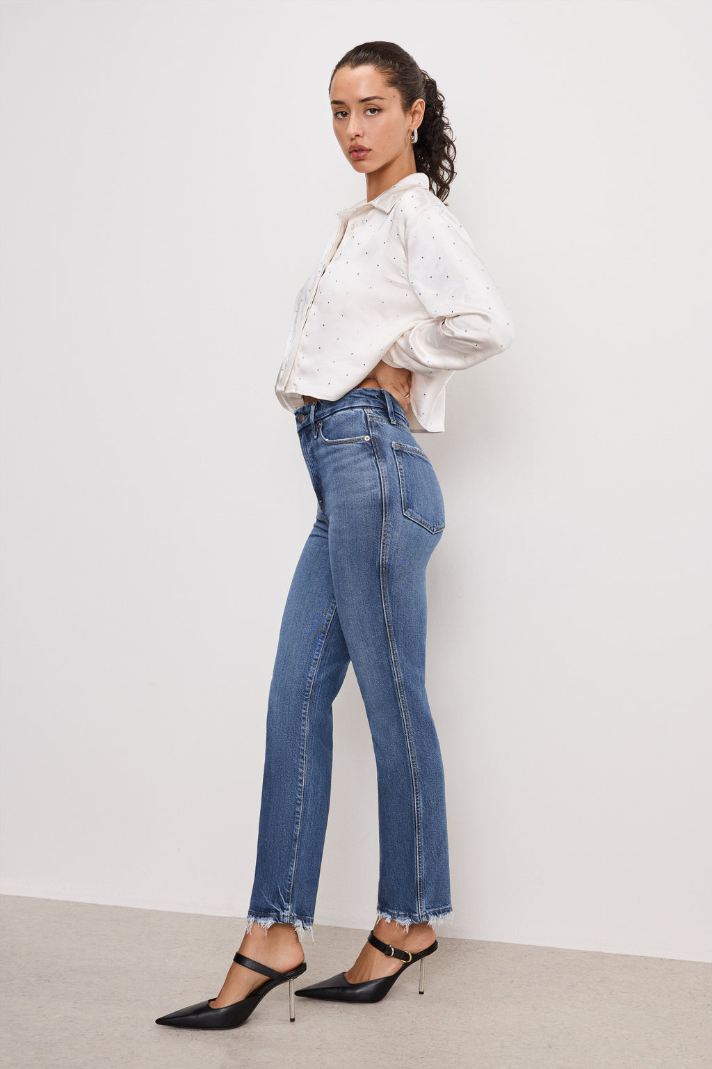 Luxury SOFT TECH GOOD CURVE STRAIGHT JEANS INDIGO737