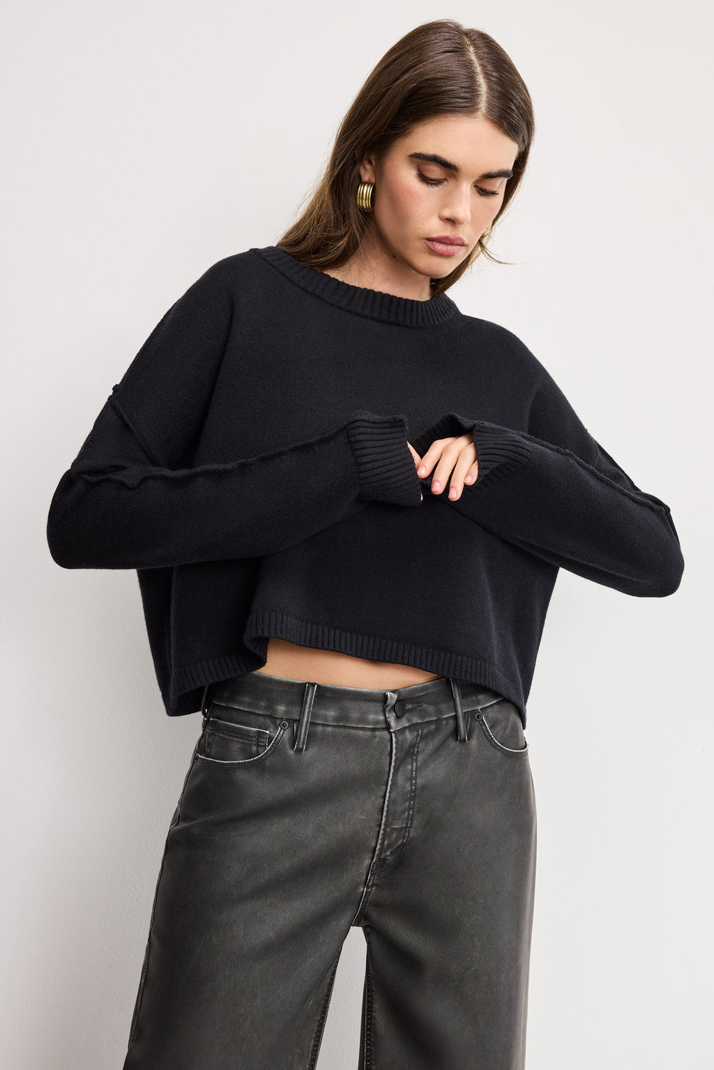 Luxury COZY KNIT CREW NECK BLACK