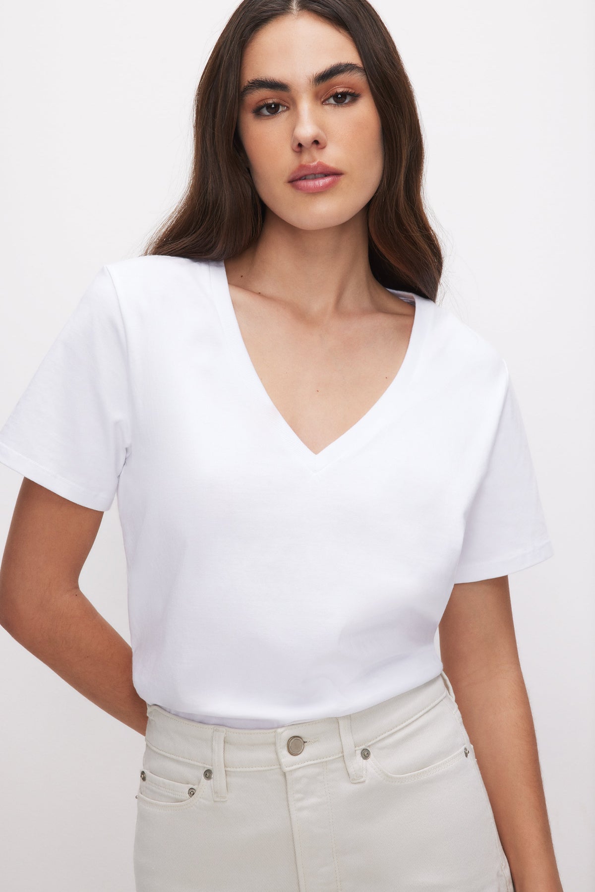 Luxury COTTON CLASSIC V-NECK TEE WHITE001